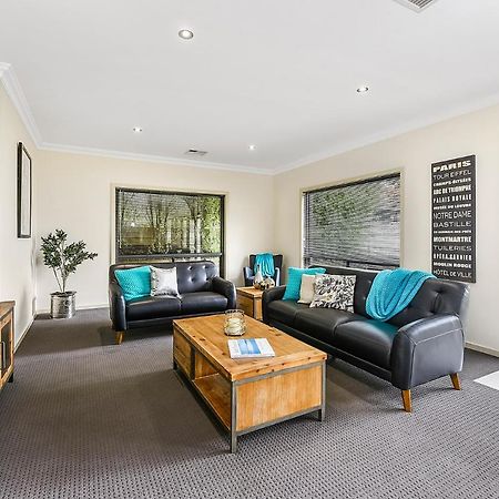 Accommodation On Lansell 1 Being Unit 1 Of 6 Lansell Street Mount Gambier Ngoại thất bức ảnh