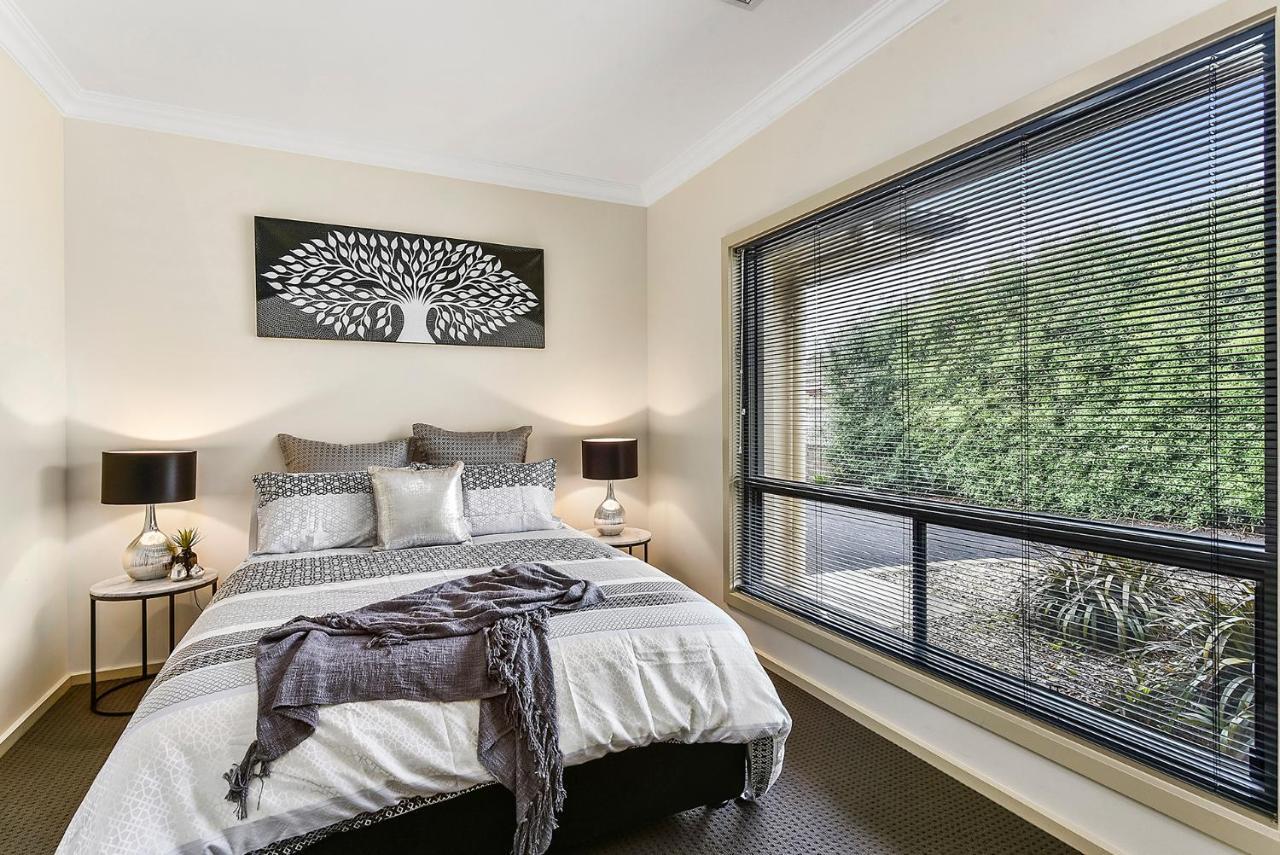 Accommodation On Lansell 1 Being Unit 1 Of 6 Lansell Street Mount Gambier Ngoại thất bức ảnh