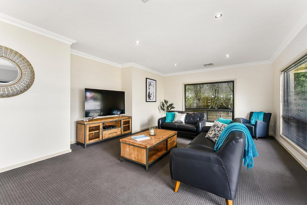 Accommodation On Lansell 1 Being Unit 1 Of 6 Lansell Street Mount Gambier Ngoại thất bức ảnh